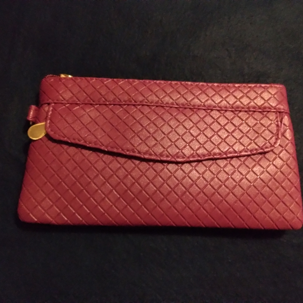 Elegant clutch